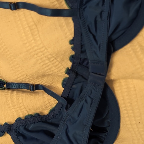 Urban Outfitters Blue Ruffled Women's Bra - Picture 4 of 4